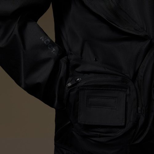 DP TECH JACKET BLACK 8